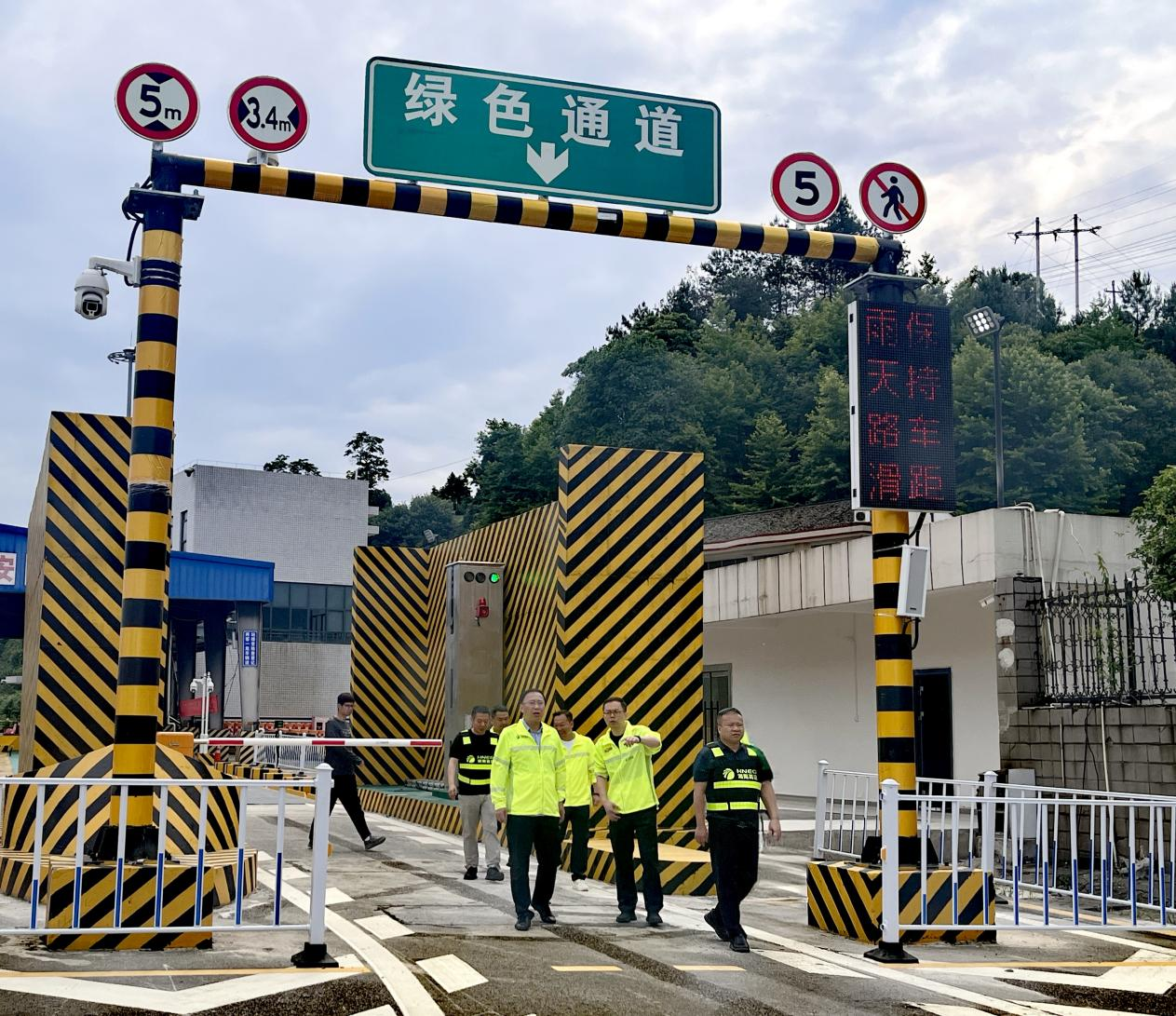 图片 1.png 图片 1.png